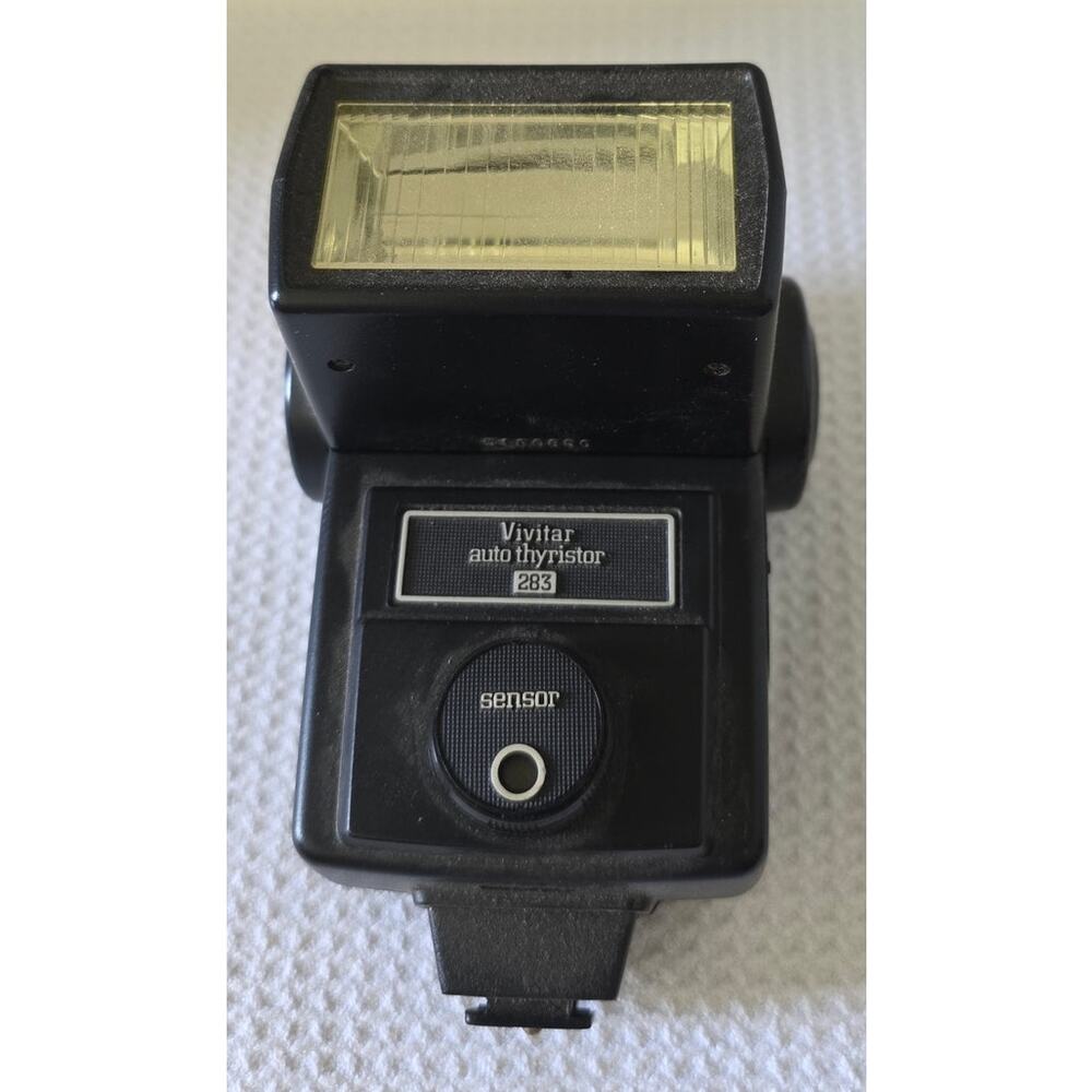Vivitar 283 Auto Thyristor Flash Speedlight Hot Shoe Camera Flash Untested